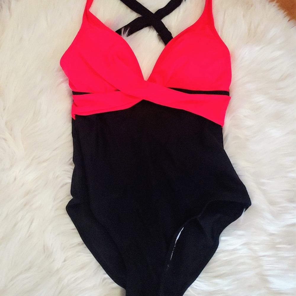 🌴Hot Pink and Black Bathing suit